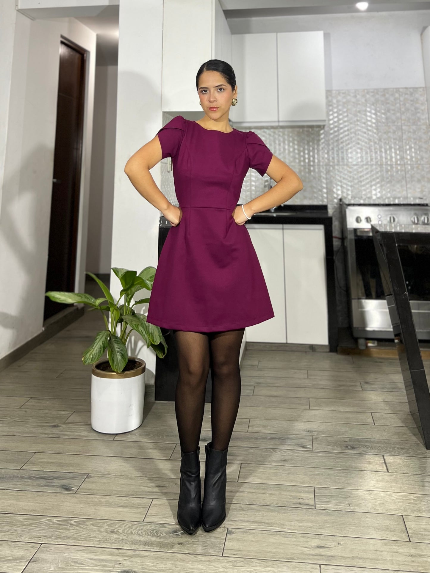 [NEW] Vestido Saddie - Vino